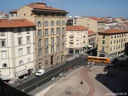 piazza Attias 2