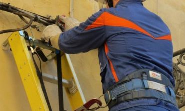 Lavori Enel per manutenzione della rete elettrica a bassa tensione
