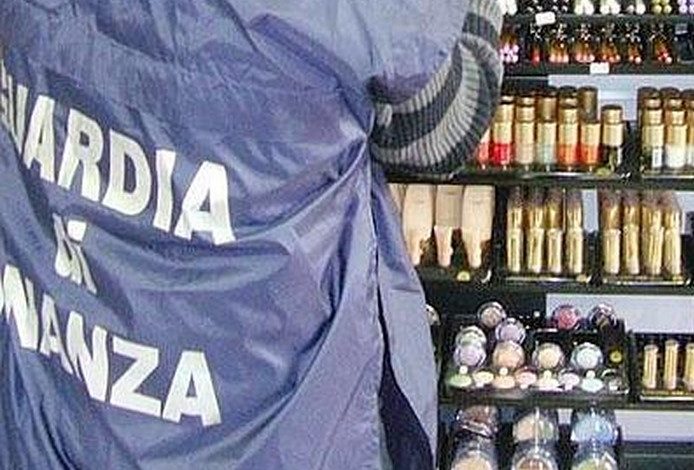 Da saponi a giocattoli: sequestrati prodotti pericolosi