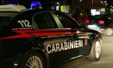 Molesta la ex e offende i carabinieri: 31enne in manette