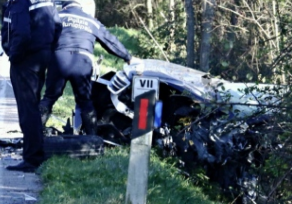 Violento frontale tra auto: due bambini coinvolti