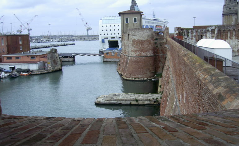 Incontro Regione-Autorità su potenziamento porto e futuro della Fortezza vecchia