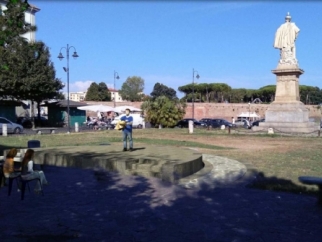 Al via la riqualificazione di Piazza Garibaldi: palco per gli spettacoli e un’area giochi