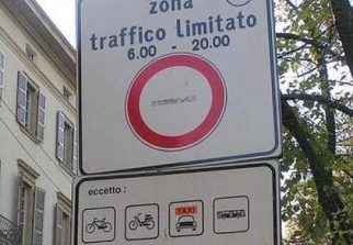 Contrassegni ZTL e ZSC, rinnovo gratuito per la prima e la seconda auto