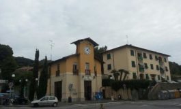 Montenero: abbandona sacchetti dei rifiuti, multa da 600 euro