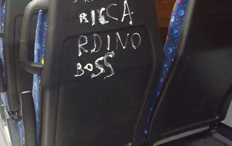 Bus, stop al vandalismo