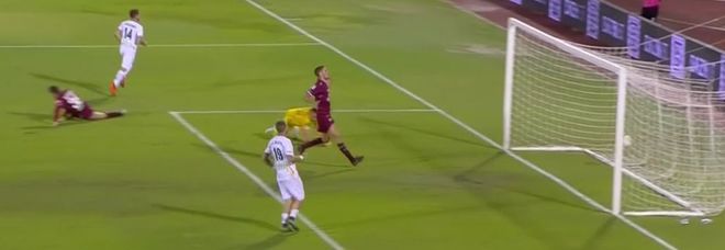 Livorno Lecce 0-3 Tracollo amaranto