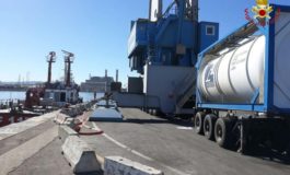 Porto: perdita ipoclorito di sodio da cisterna