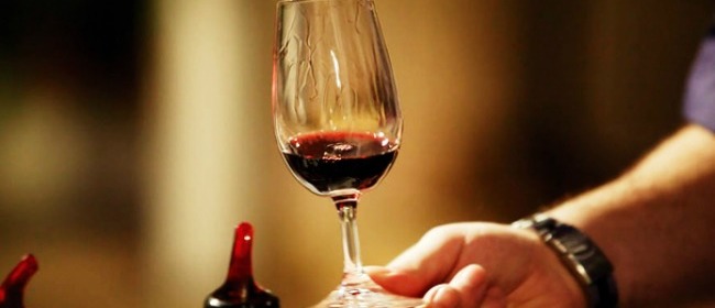 Giani a Bruxelles: “No alla proposta irlandese di etichettare il vino”