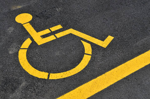 Spazi auto per disabili, approvato il nuovo regolamento