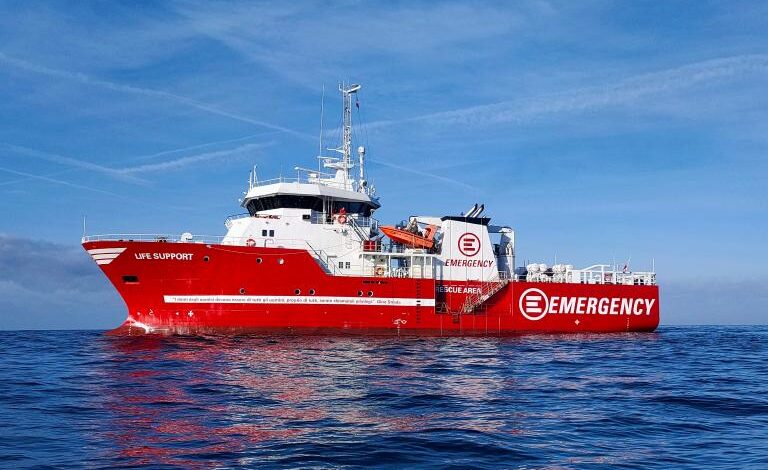 A Livorno la nave di Emergency con 35 migranti