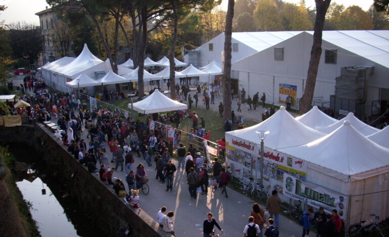Lucca Comics, c’è il patrocinio di Israele: il vignettista Zerocalcare non partecipa