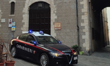 Scoperta mentre tenta di uscire dal supermercato senza pagare 150 euro di alimenti