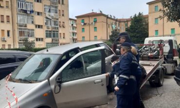 Rimossi veicoli abbandonati nei cortili Casalp In via Ademollo, via Bezzecca , via Giordano Bruno