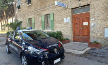 Litiga in casa di una donna ma è ai domiciliari: arrestato