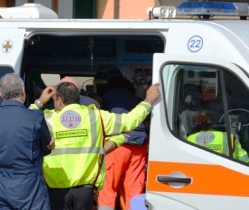 Tragedia a Rosignano, soffocato da un boccone di cibo muore 76enne