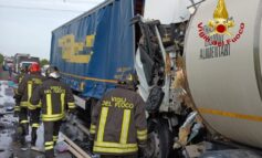 Fi-Pi-Li. Incidente tra due mezzi pesanti in zona Lavoria