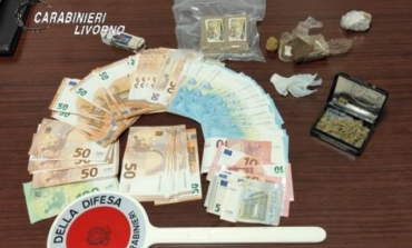 Arrestati due giovani con 350 grammi di droga e 3mila euro