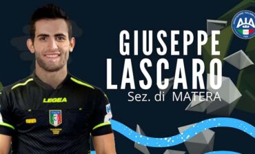 Il fischietto di Matera Lascaro dirigerà gli amaranto per la seconda volta in carriera. Arbitro dal rigore e rosso facile