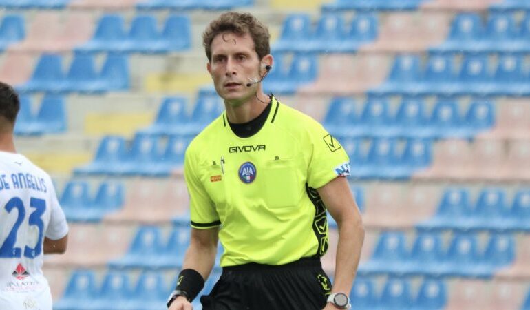 Livorno-Vis Pesaro: arbitrerà Fabio Rosario Luongo di Frattamaggiore