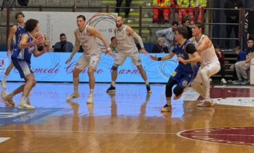 Pielle Livorno, è qui lo spettacolo! Piombino cade 103-93 in un PalaMacchia da impazzire