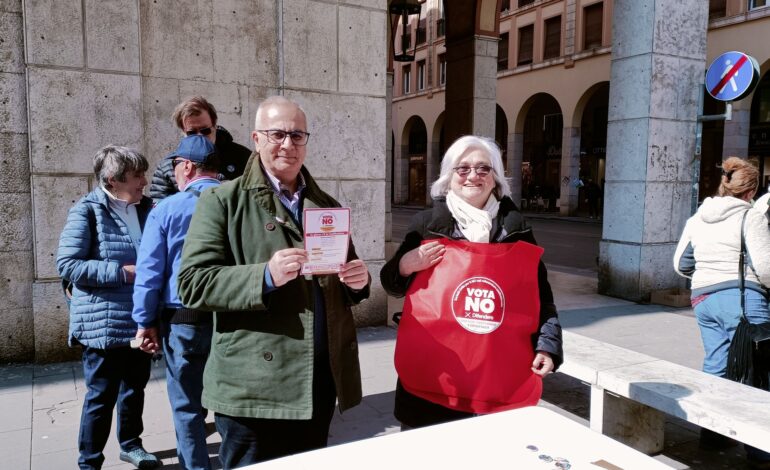 Referendum, chiusura della campagna del No in piazza Attias
