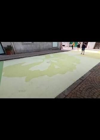 Piazza Garibaldi, polemica sulla pavimentazione: il Comune replica