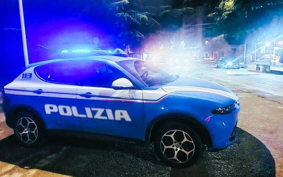 Mdma e cocaina nel parcheggio della discoteca: due arresti a Cecina