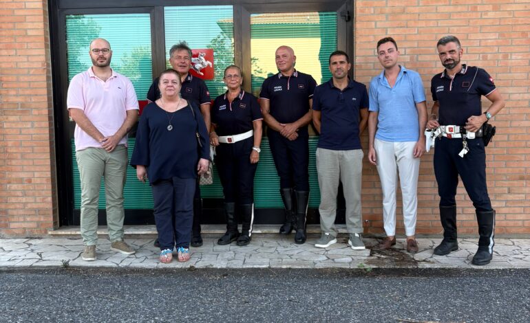 Fratelli d’Italia, “Solidarietà agli agenti. Servono misure drastiche per il clochard”