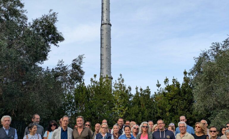 Montenero, un’antenna enorme dell’oliveta via del Pino, i residenti ricorrono al TAR
