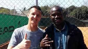 Emerson con immigrato