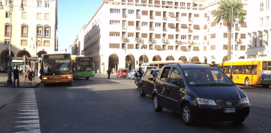 VIA GRANDE