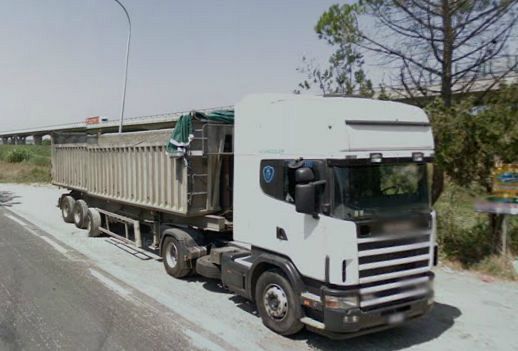 camion con cassone