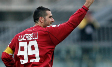 Lucarelli: "Non facciamo cazzate, io resto a casa!"