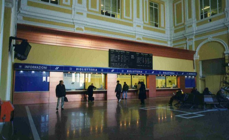 Aggredito capotreno, si ferma il convoglio