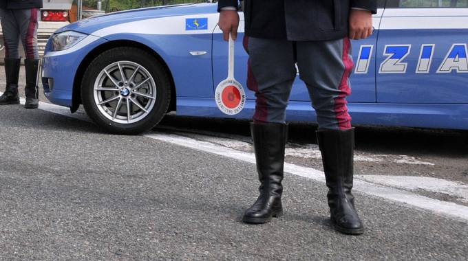 Camion travolge motociclista sulla Fi-Pi-Li: gravissimo 41 anni livornese