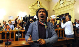 Satira politica sul mercato del Livorno