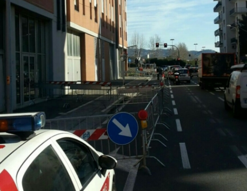Viale Fabbricotti, restringimento temporaneo della carreggiata