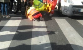 Scontro auto scooter su viale Italia