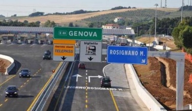 Pedaggi autostrade in aumento, 1 euro la tratta Rosignano-San Pietro in Palazzi