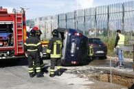 Si ribalta con l’auto alla Scopaia
