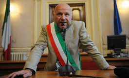 Nogarin con 50 sindaci toscani a Montecitorio