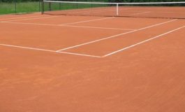 Malore mentre gioca a tennis, grave medico dentista