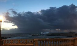 Vento fino a 100 km/h e mareggiate, allerta gialla a Livorno fino a giovedì mattina