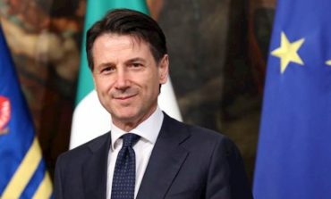 Premier Conte:“Chiudiamo tutte le fabbriche”
