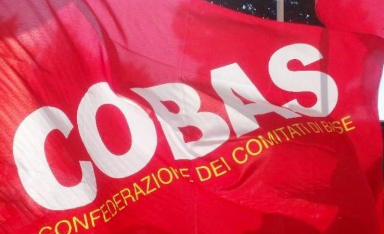 Protesta Cobas: “Scuole meno numerose e più sicure”