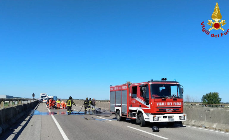 Scontro in Fi-Pi-Li: muore 22enne livornese