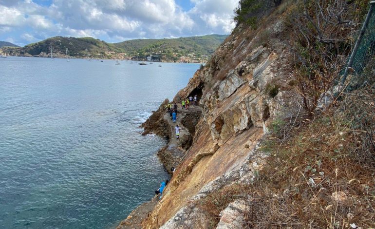 Rinvenuto corpo senza vita sugli scogli vicino Piombino