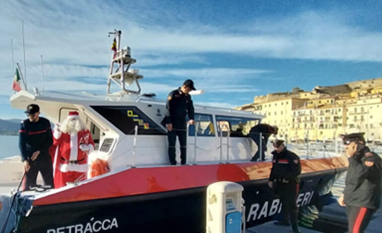 Babbo Natale arriva al reparto pediatrico dell’ospedale di Portoferraio