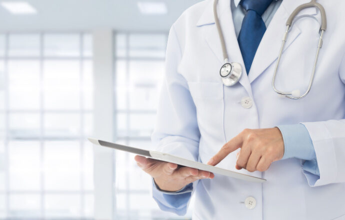 Melanoma, visite dermatologiche gratuite. Il 21 e il 28 gennaio presso Scali Manzoni
